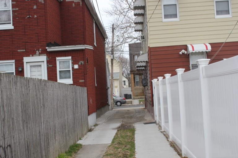 Hidden Street Causes Problems for Residents
