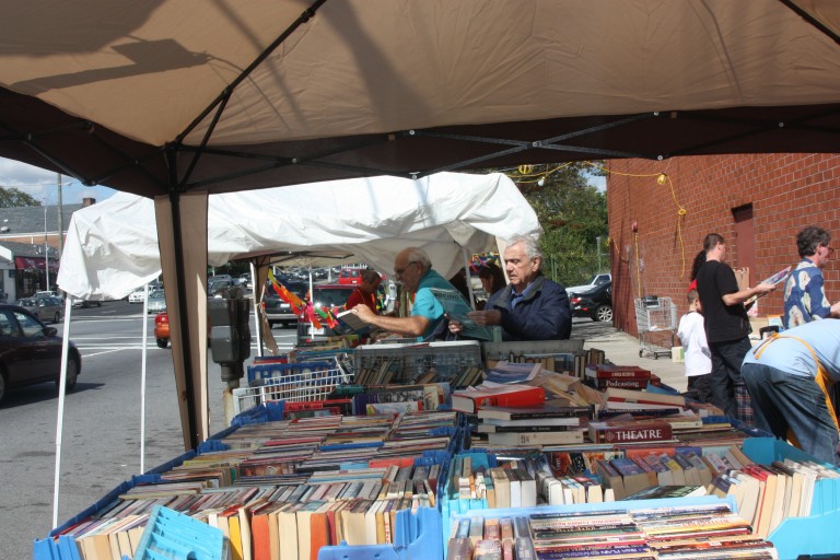 Howard Beach Kiwanis Host Annual Book Sale