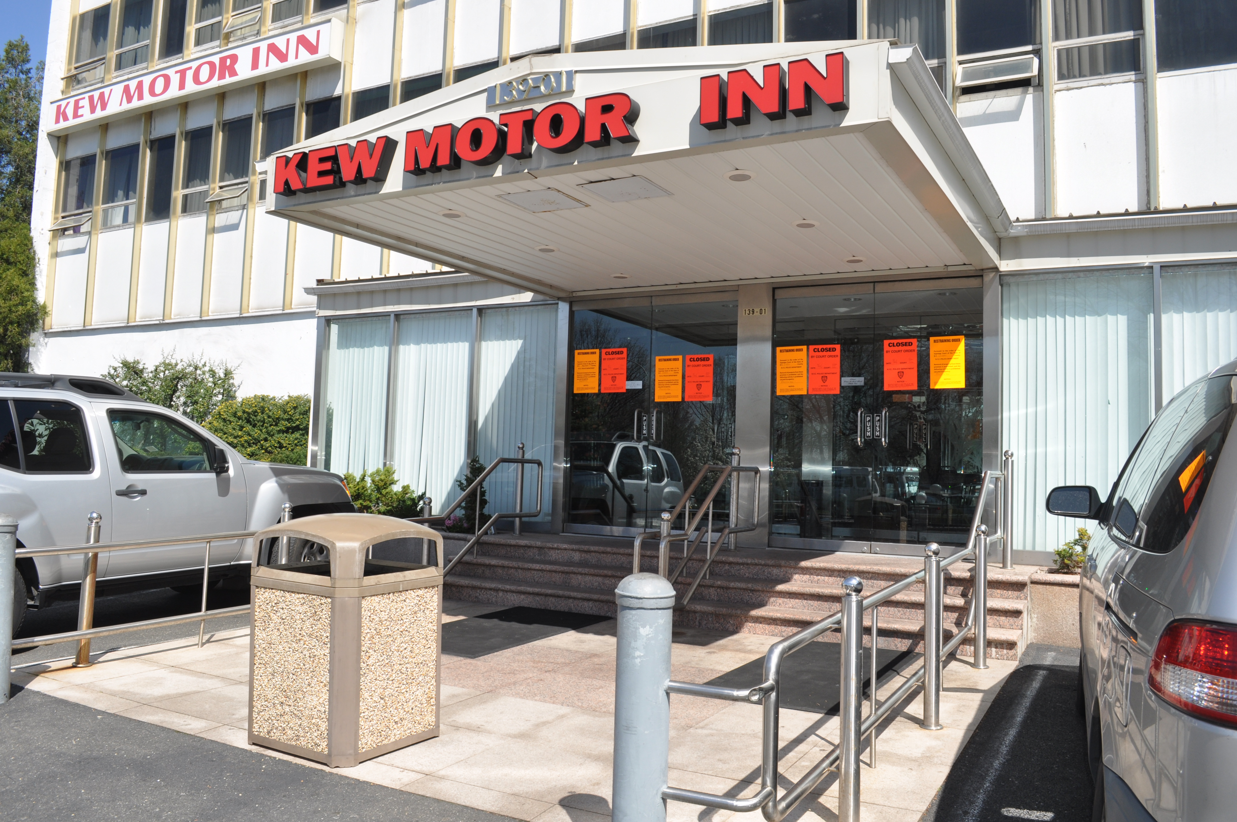 Cops Close Two Motels In Prostitution Raid The Forum Newsgroup