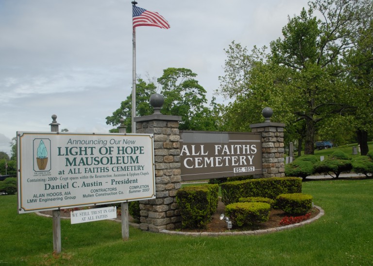 Court Dismisses Cemetery’s Mother’s Day Fine