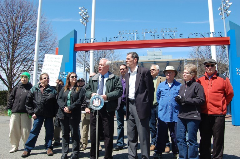 Pols, community activists rally against proposed USTA expansion