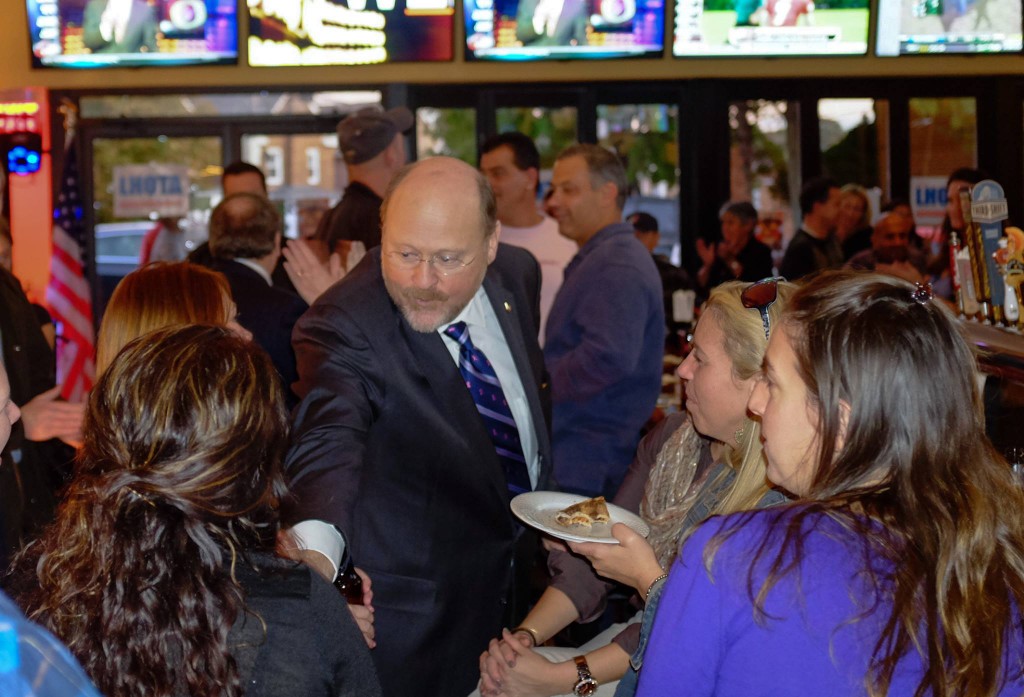 Joe Lhota landed just 24.3 percent of the vote, though the Republican candidate had a large number of supporters in places like Maspeth, where he is pictured here meeting supporters at O'Neill's. File Photo 