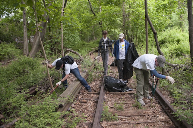 Friends of the QueensWay will host another cleanup in Forest Park this Saturday, April 26 from 10 a.m. to 2 p.m. The group held a similar event last year. Photo courtesy Friends of the QueensWay