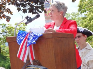  U.S. Army veteran Laura Zimmerman delivered a moving speech as guest speaker in honor of America's female heroes whose histories have not been written about.  Photo by Phil Corso