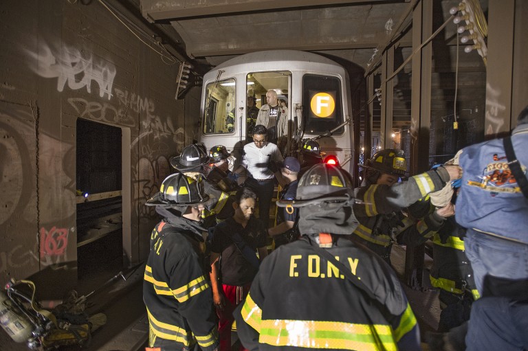 F Train Derails in Woodside, City Vows ‘Thorough Investigation’