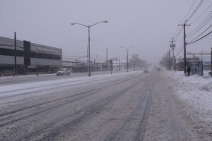 Cross Bay Boulevard was practically deserted on Tuesday morning. Forum Photo by Eugenie Bisulco