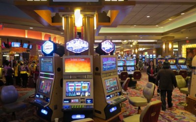 Cops Say Parents Left Kids in Car to Gamble at Resorts World