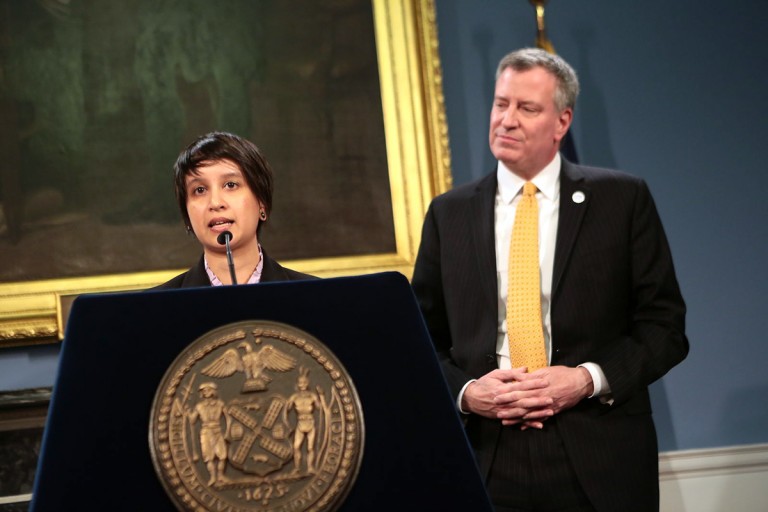 With an Eye on National Reform Efforts, de Blasio Unveils ActionNYC Immigration Initiative