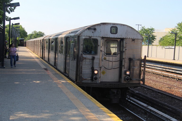 New Enhanced Signage at Aqueduct-North Conduit Avenue Station