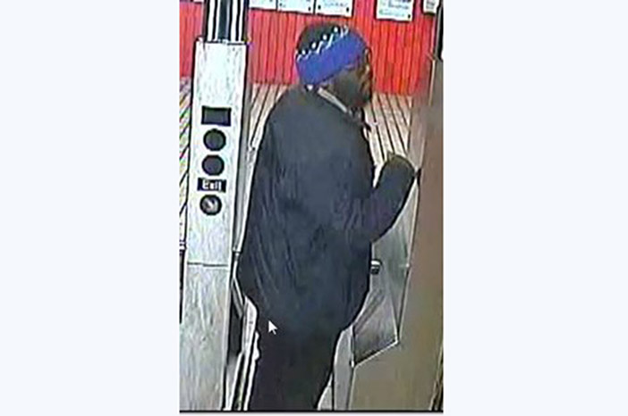 Pair of Perps Snatch Victim’s Chain  on E Train at Richmond Hill Stop