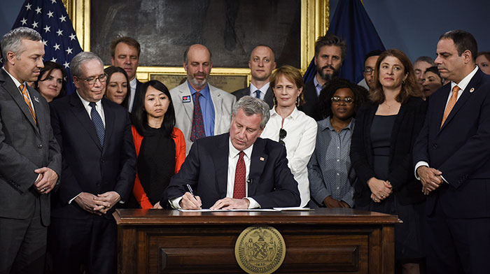 De Blasio Signs Executive Order to Adopt Goals  of Paris Climate Agreement for NYC