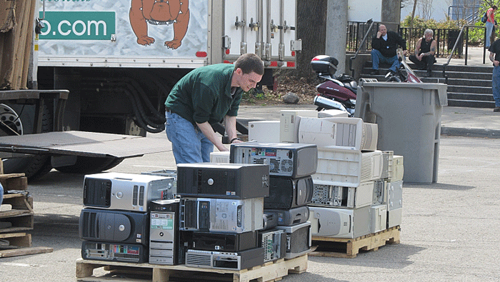 Addabbo, Miller to Return to Forest Park for Annual Spring Recycling Event