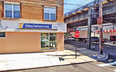 Cops Hunt Ozone Park Bank Bandit