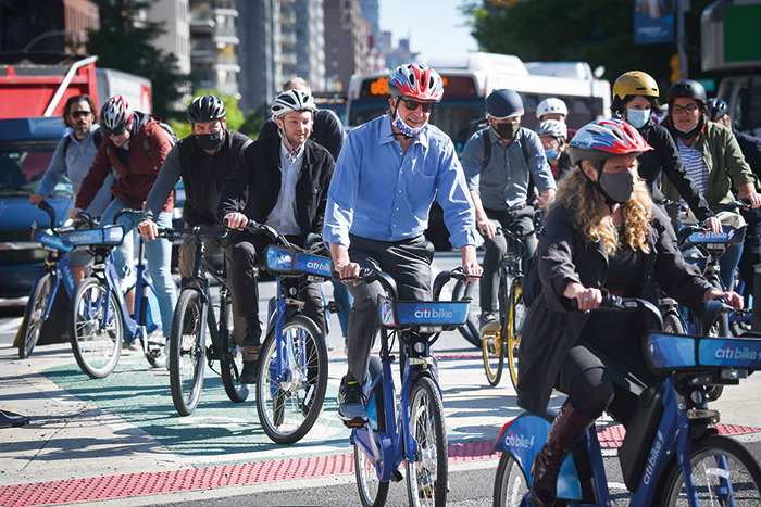De Blasio Announces Record Creation of Bus and Bike Lanes Planned for 2021