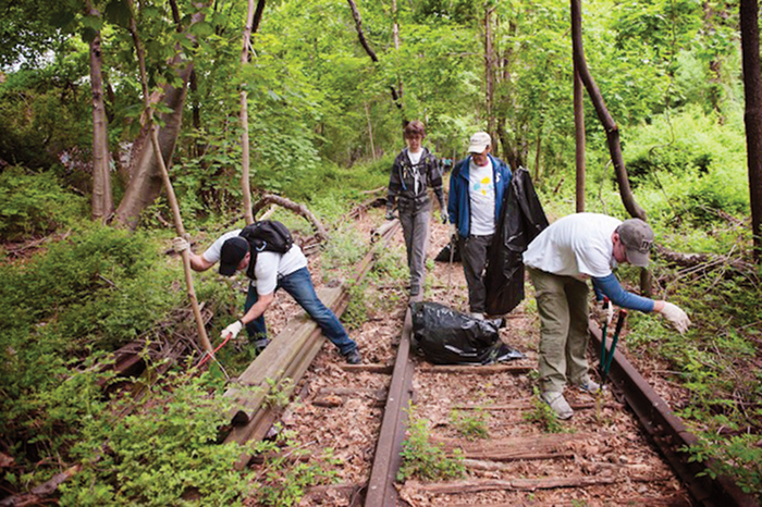 MTA Rockaway Beach Rail Line Reactivation Cost Estimate ‘Wildly out of Line’: Report