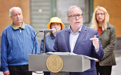 Mayor, Comptroller Tout $3B Divestment from Fossil Fuels