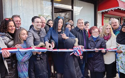 Ariola Cuts Ribbon on District Office