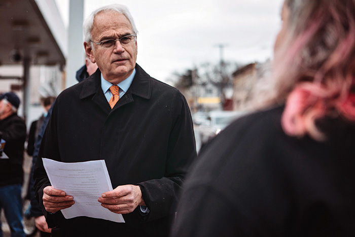 Pols Applaud Earned Income Tax Credit Enhancement in State Budget