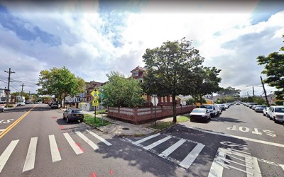 Two Men Killed in South Ozone Park Crash
