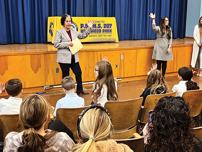 Assemblywoman Launches Annual Summer Reading Challenge