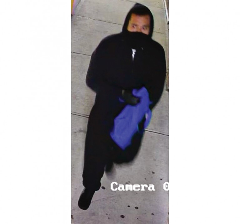 Cops  Search  for Ozone Park Armed Robber