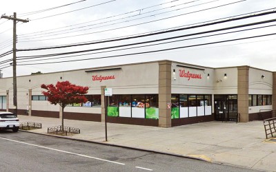 Walgreens Agrees to  Pay up to $350M in Opioid Settlement