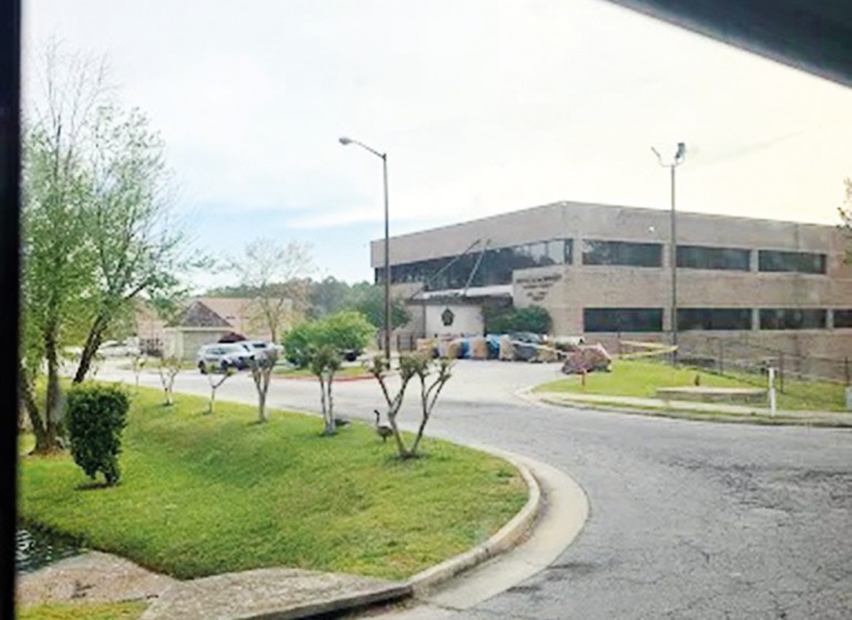 Cuomo Makes Case for Mayor on Stump in Queens